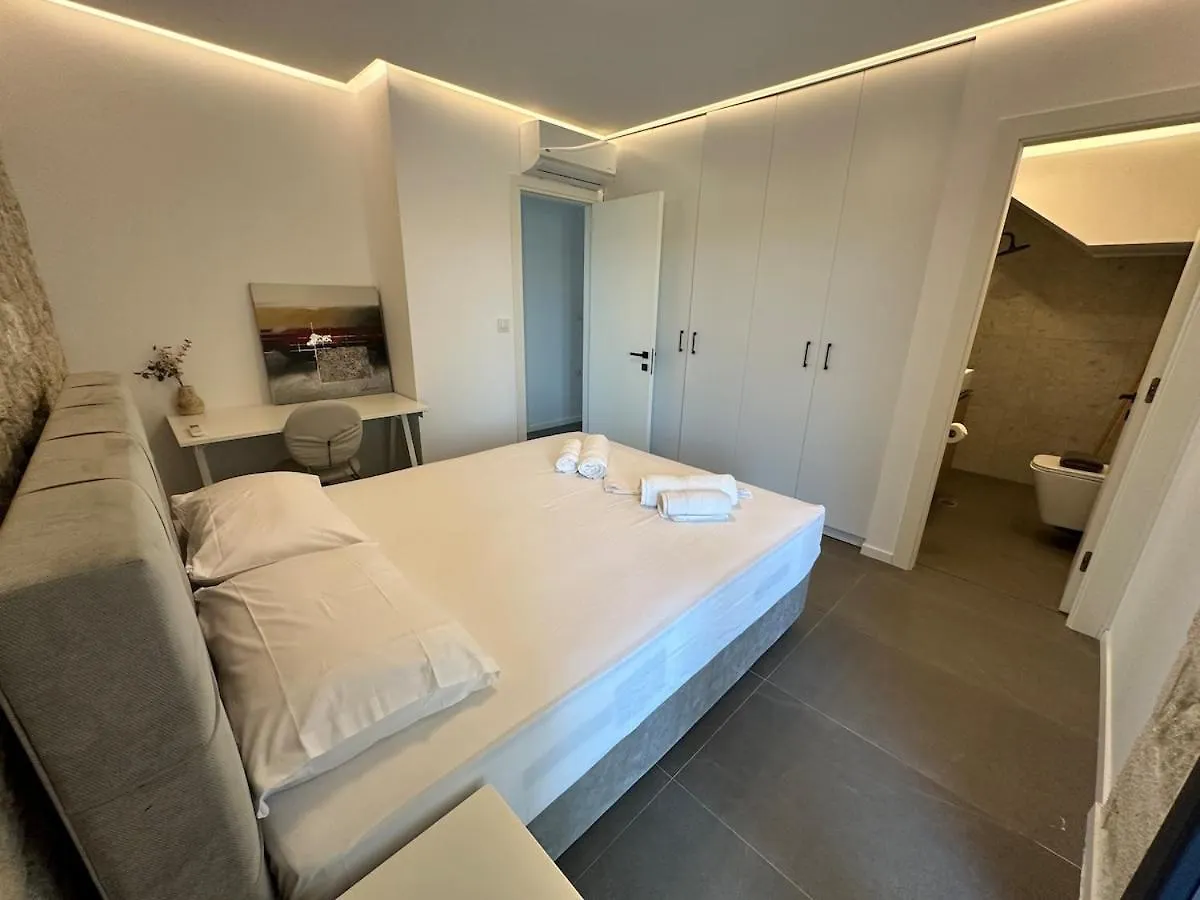 Exclusive New Villa With Private Pool - 4Br Néa Fókaia