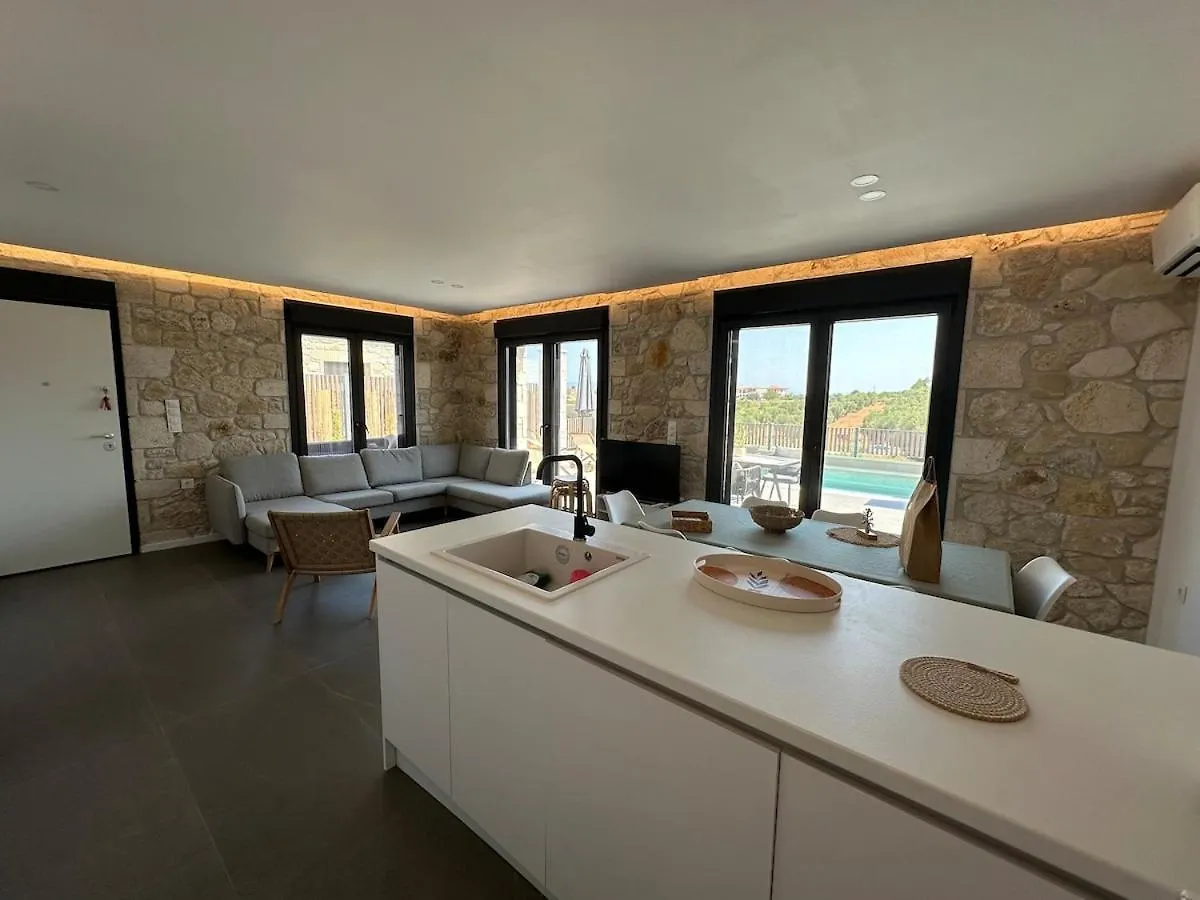 Exclusive New Villa With Private Pool - 4Br Néa Fókaia