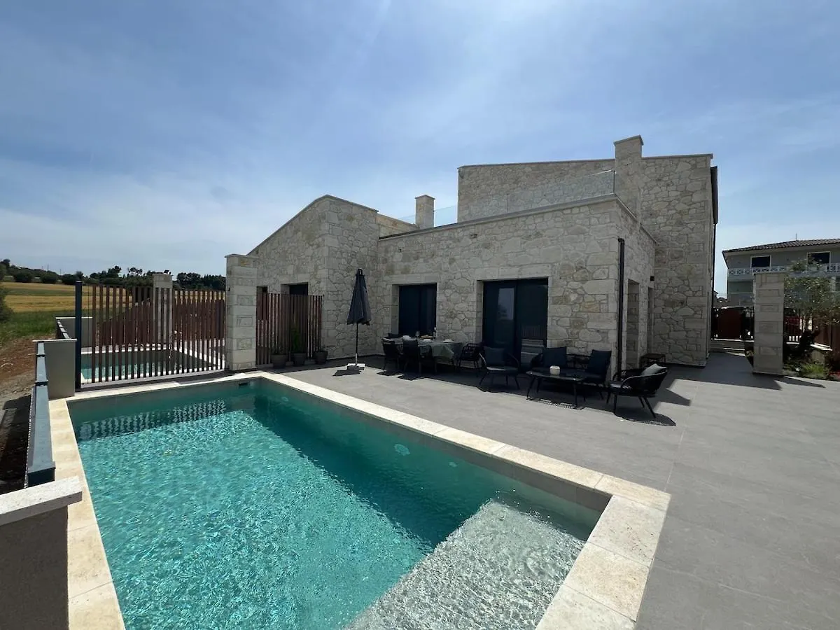 Exclusive New Villa With Private Pool - 4Br Nea Fokea 0*,